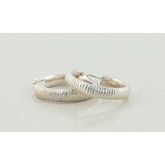 Sterling Silver Ribbed Hollow Design Earrings Hoop Earrings  One Inch - Picture 6 of 8
